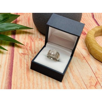 925 Sterling Silver CZ Ring Size 4