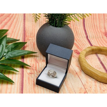 925 Sterling Silver CZ Ring Size 4