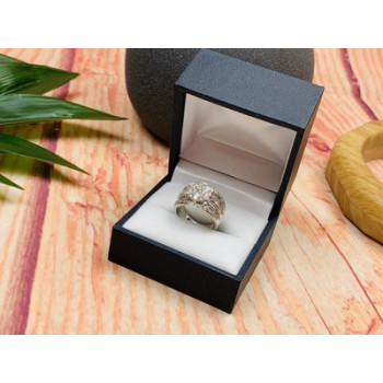 925 Sterling Silver CZ Ring Size 4