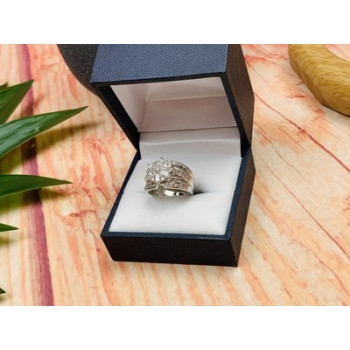 925 Sterling Silver CZ Ring Size 4
