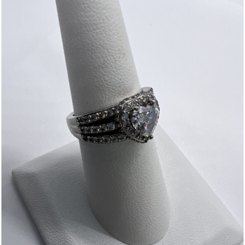 925 Sterling Silver & CZ Heart Ring Size 6