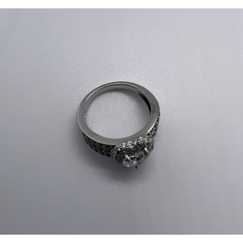 925 Sterling Silver & CZ Heart Ring Size 6