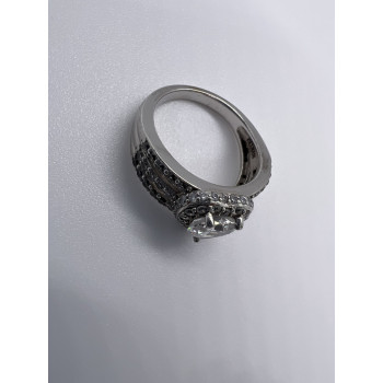 925 Sterling Silver & CZ Heart Ring Size 6