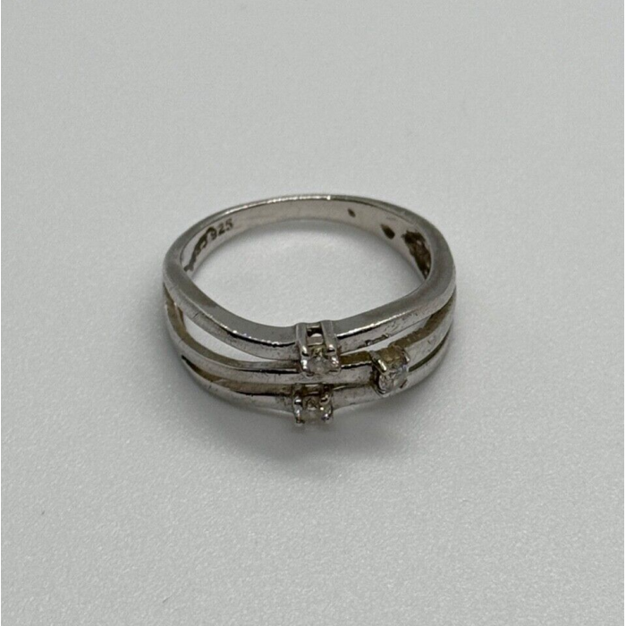 925 Sterling Silver CZ Ring Size 6