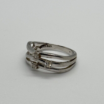925 Sterling Silver CZ Ring Size 6