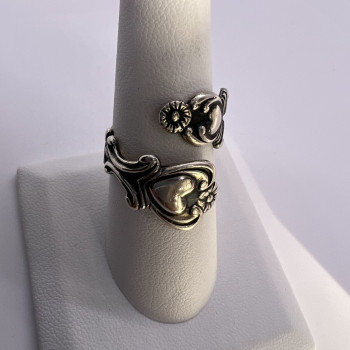 Vintage 925 Sterling Silver Ring Avon Size 7