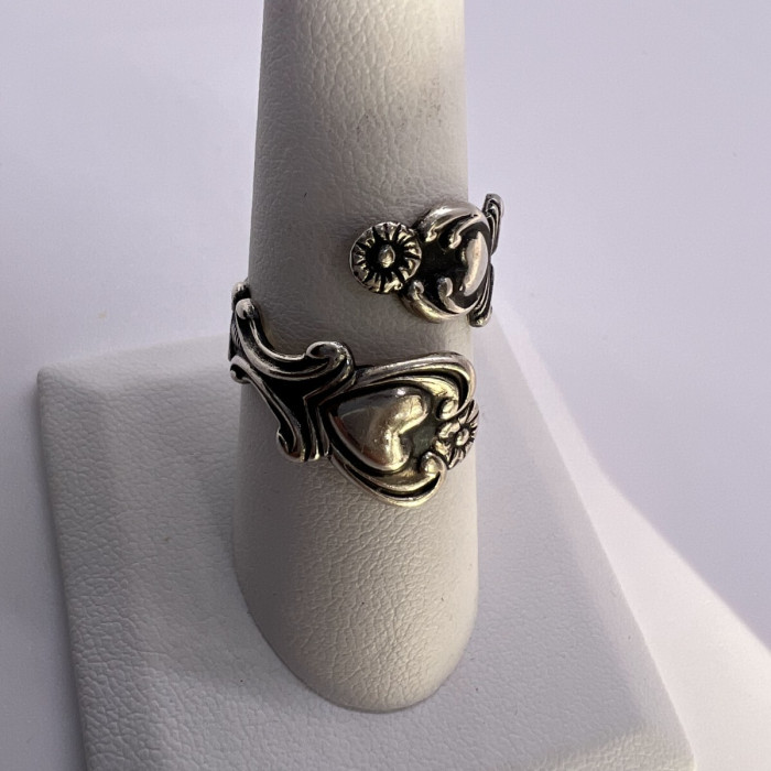 Vintage 925 Sterling Silver Ring Avon Size 7