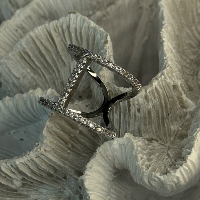 Elegant Design 925 Sterling Silver CZ Ring Size 7 & 8