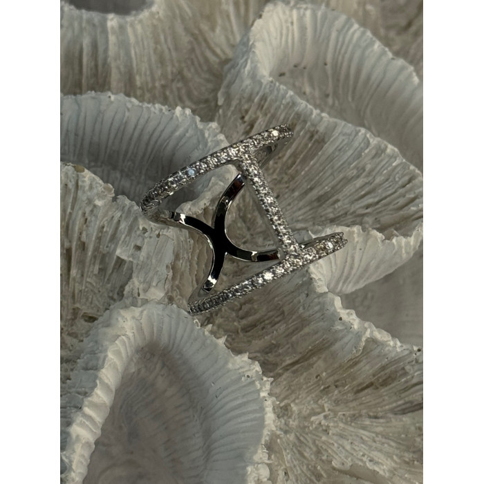 Elegant Design 925 Sterling Silver CZ Ring Size 7 & 8