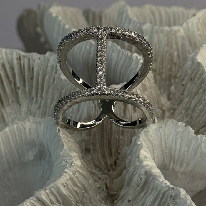 Elegant Design 925 Sterling Silver CZ Ring Size 7 & 8