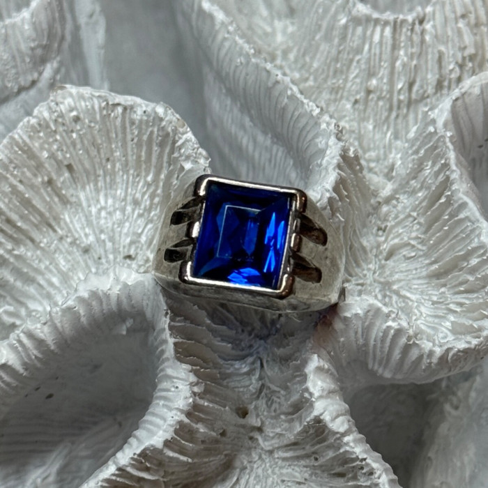 925 Sterling Silver Gainsboro Sapphire Men'S Ring Size 9