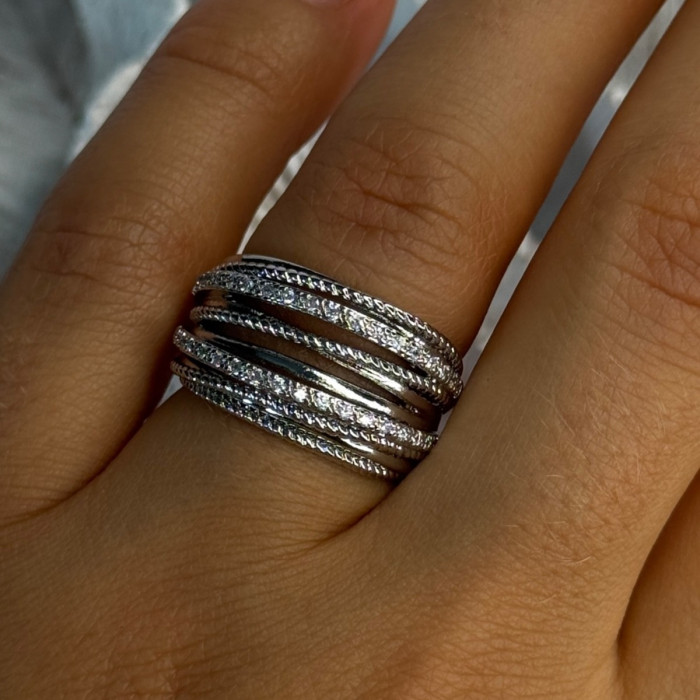925 Sterling Silver Ring Size 7 (adjustable)