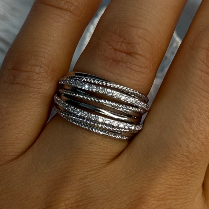 925 Sterling Silver Ring Size 7 (adjustable)