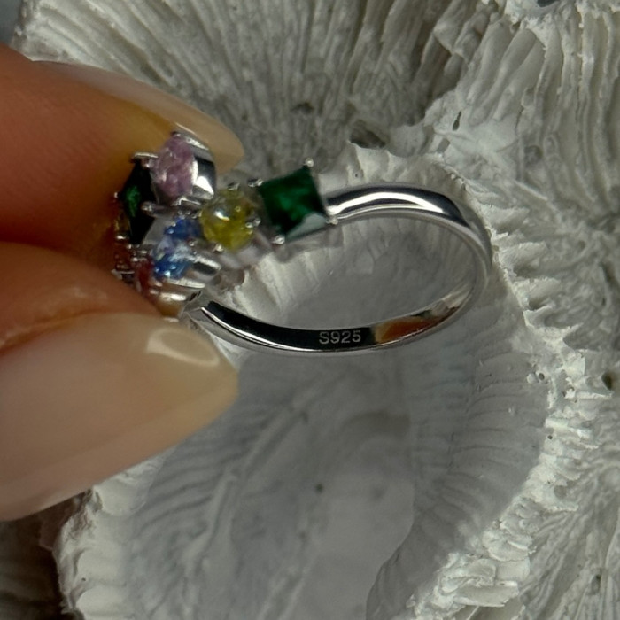 925 Sterling Silver Ring Multicolor CZ Size 7 Sizable