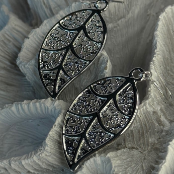 Beautiful Design Leaf 925 Sterling Silver Earrings Length 2.20 Inch