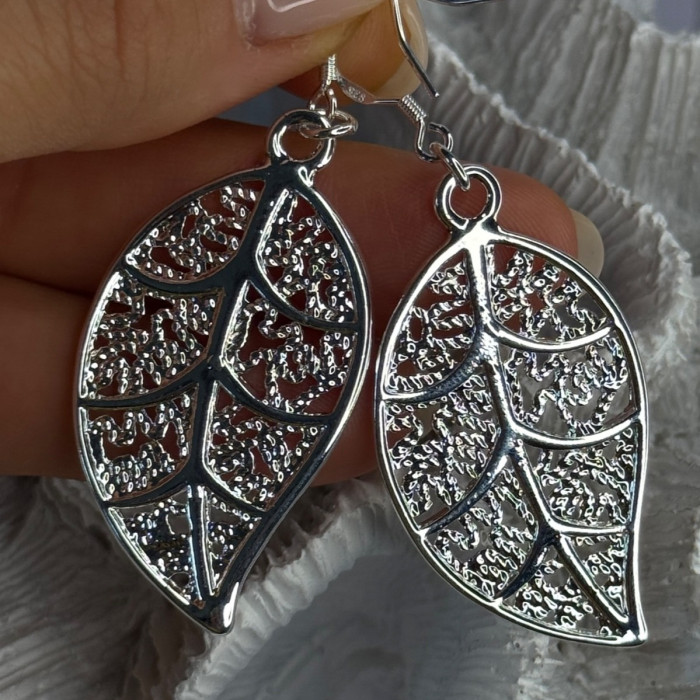 Beautiful Design Leaf 925 Sterling Silver Earrings Length 2.20 Inch