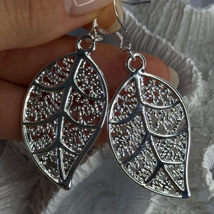 Beautiful Design Leaf 925 Sterling Silver Earrings Length 2.20 Inch