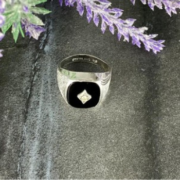 925 Sterling Silver Black Nephrite & CZ Ring Size 9