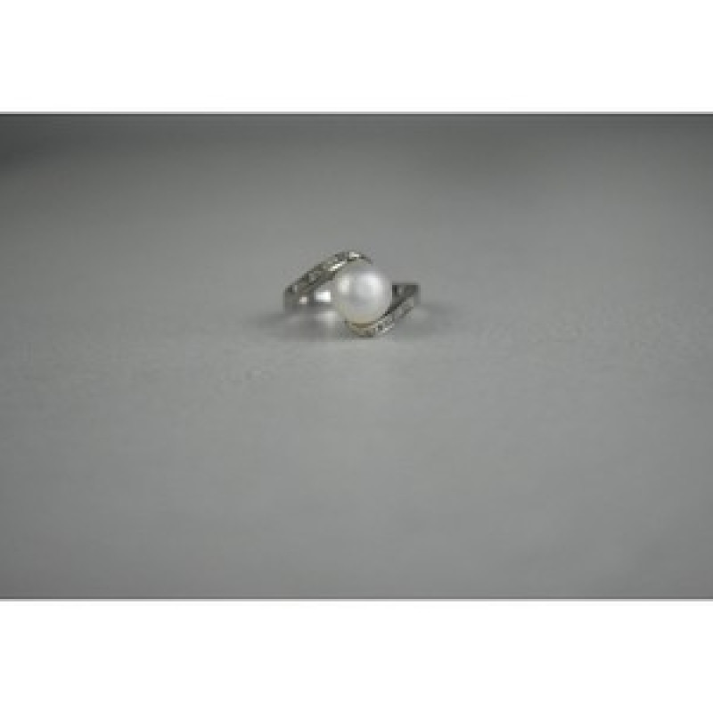 925 Sterling Silver Pearl & Colorless Spinel Ring Size 8