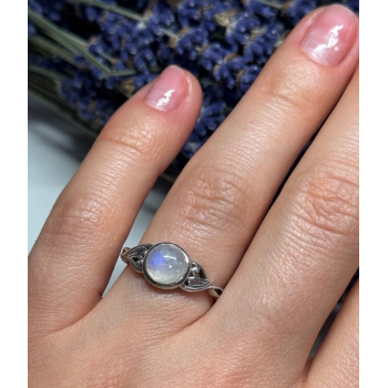 925 Sterling Silver Moonstone Ring Size 7