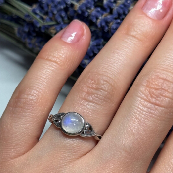 925 Sterling Silver Moonstone Ring Size 7