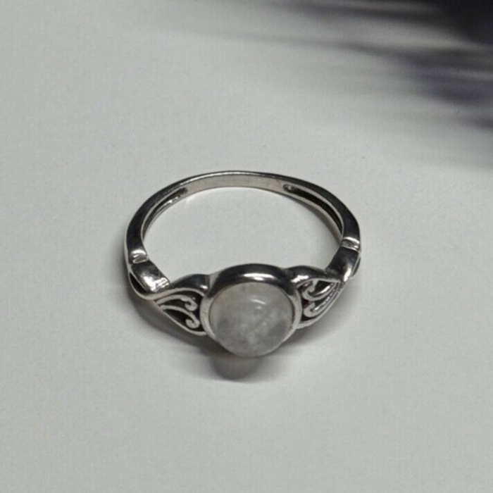 925 Sterling Silver Moonstone Ring Size 7