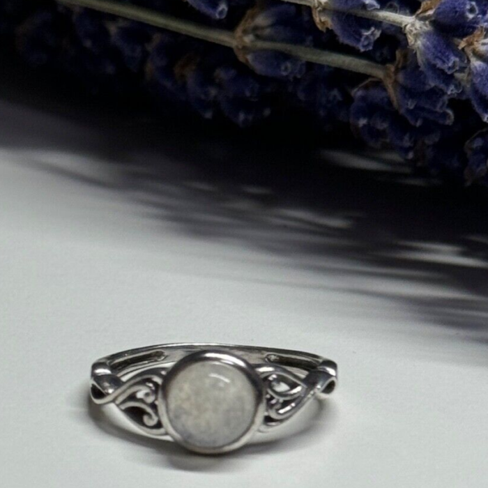 925 Sterling Silver Moonstone Ring Size 7