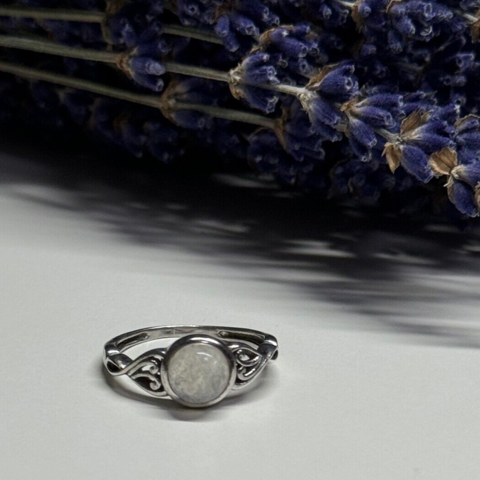 925 Sterling Silver Moonstone Ring Size 7