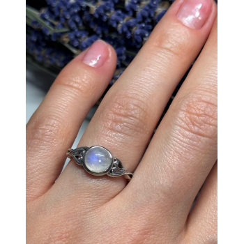 925 Sterling Silver Moonstone Ring Size 7