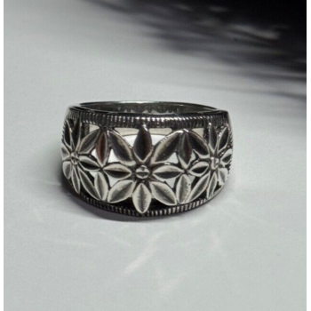 925 Sterling Silver Ring Size 7