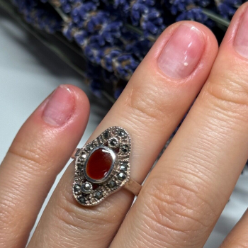925 Sterling Silver Amber & Marcasite Ring Size 5