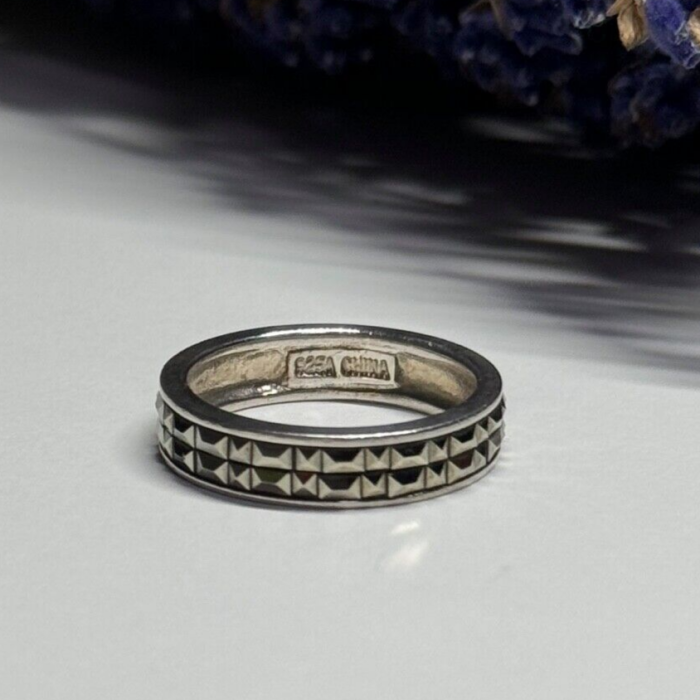 925 Sterling Silver Marcasite Ring Size 6