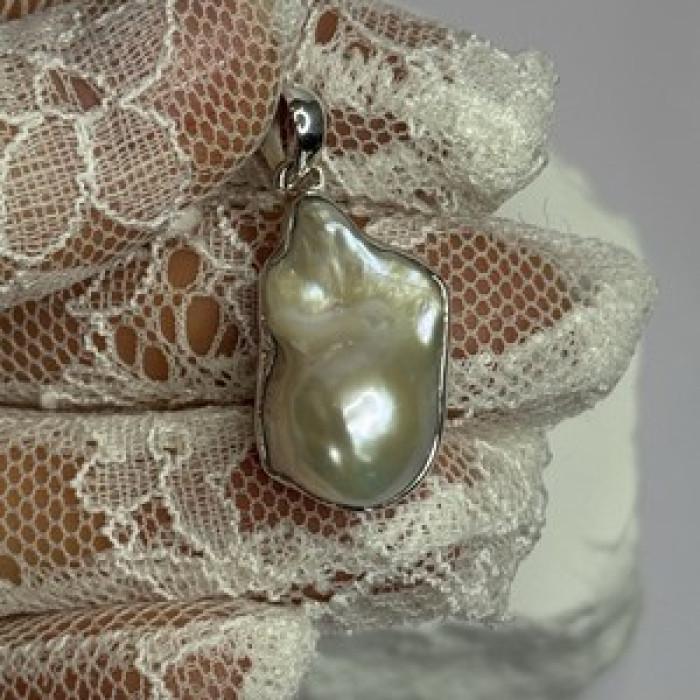 925 Sterling Silver Pearl Pendant Length 1.3 Inch