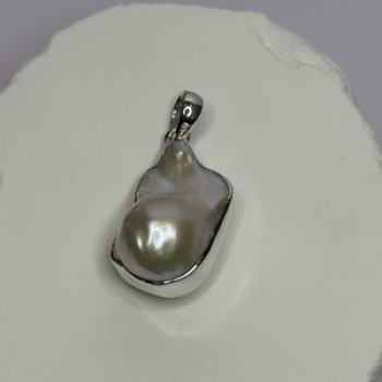 925 Sterling Silver Pearl Pendant Length 1.3 Inch