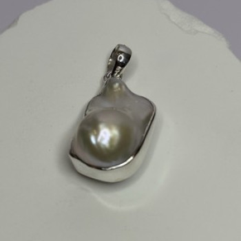 925 Sterling Silver Pearl Pendant Length 1.3 Inch