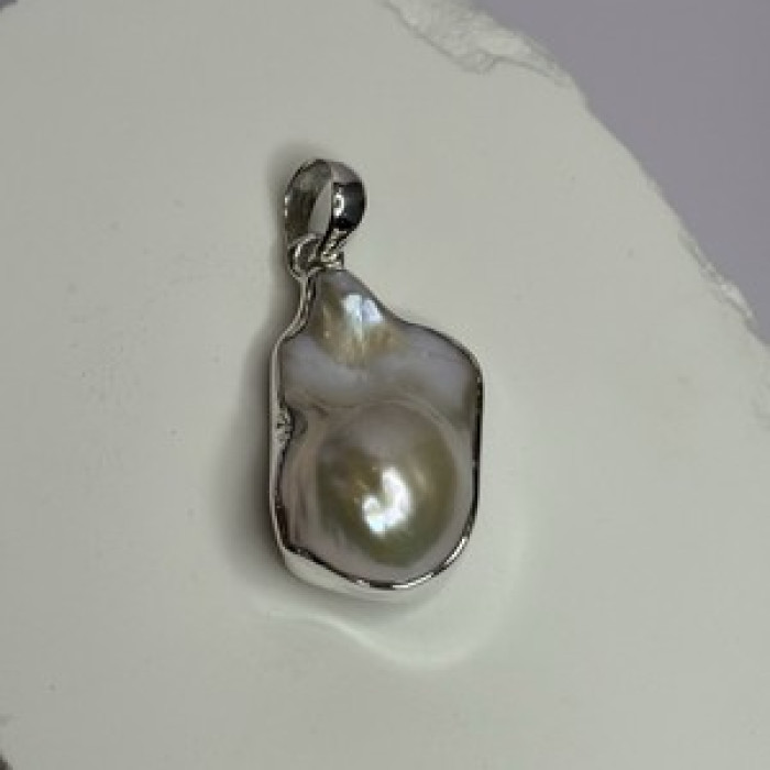 925 Sterling Silver Pearl Pendant Length 1.3 Inch