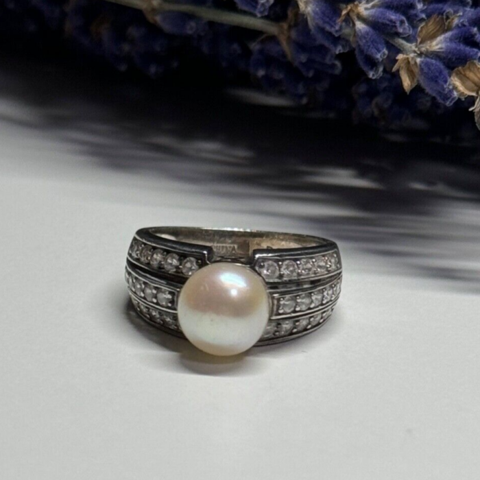 925 Sterling Silver Pearl & CZ Ring Size 5