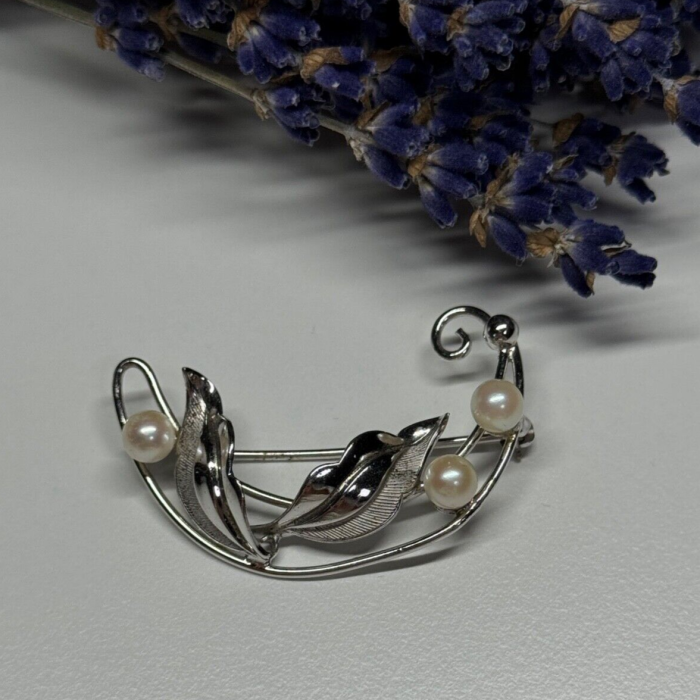 925 Sterling Silver Pearls Brooch