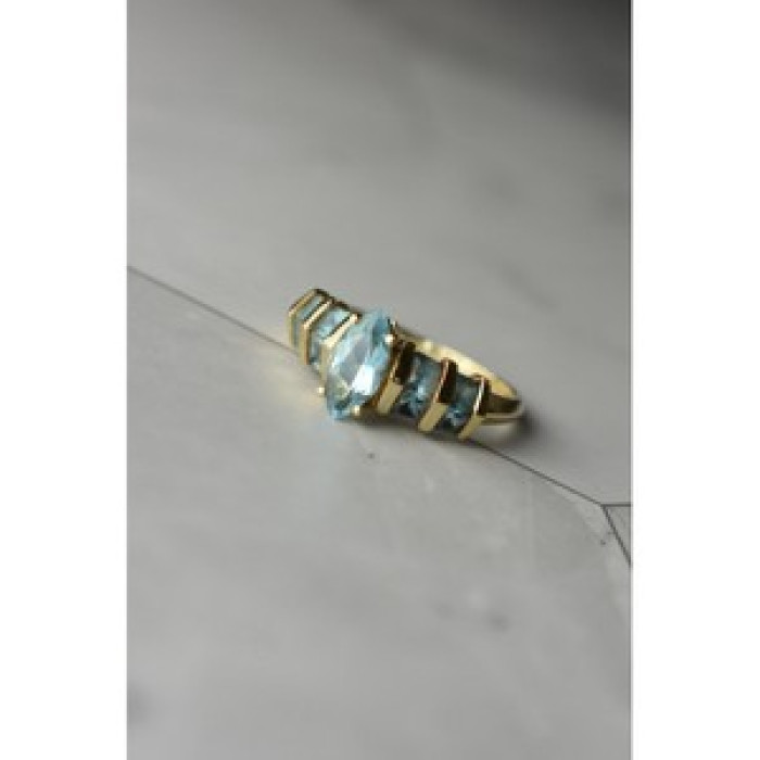 14K Yellow Gold Topaz Ring Size 9