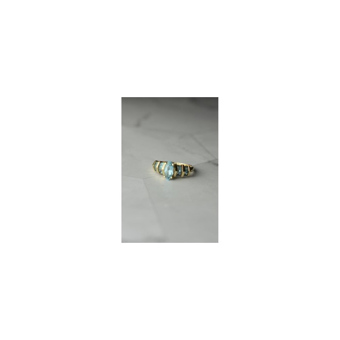 14K YELLOW GOLD TOPAZ RING SIZE 9