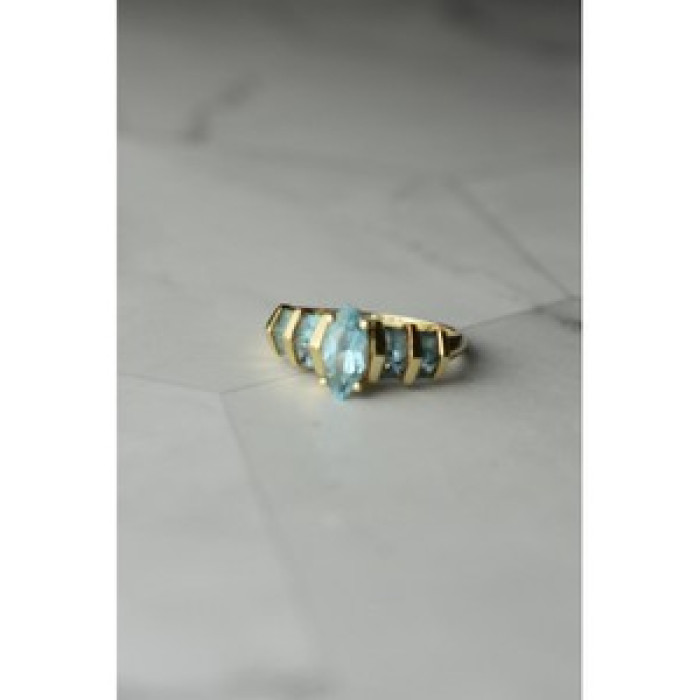 14K Yellow Gold Topaz Ring Size 9