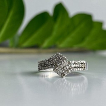 925 Sterling Silver White Topaz Ring Size 9