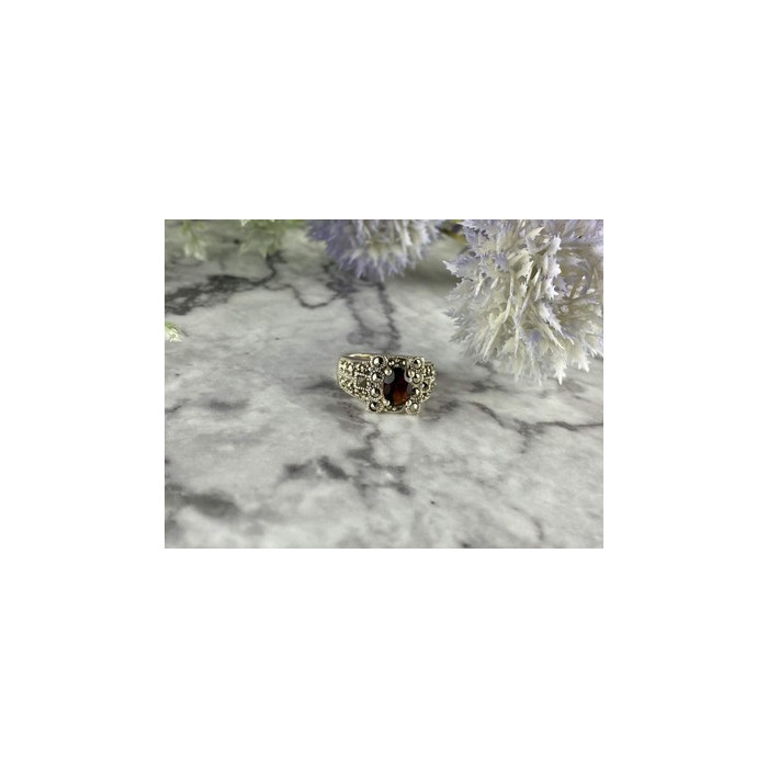 925 Sterling Silver Garnet & Marcasites Ring Size 6.75