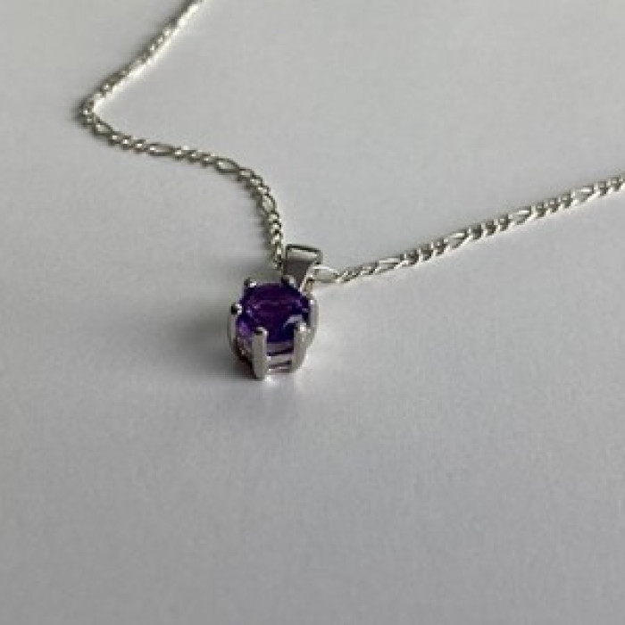 925 Sterling Silver Iolite Chain With Pendant