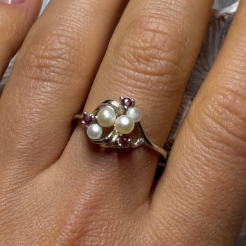 925 Sterling Silver Pearls & Ruby Ring Size 8