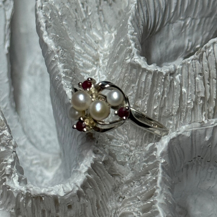 925 Sterling Silver Pearls & Ruby Ring Size 8