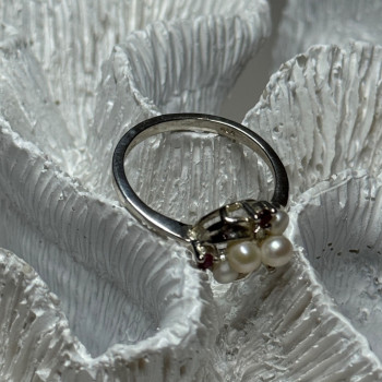 925 Sterling Silver Pearls & Ruby Ring Size 8