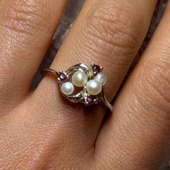 925 Sterling Silver Pearls & Ruby Ring Size 8