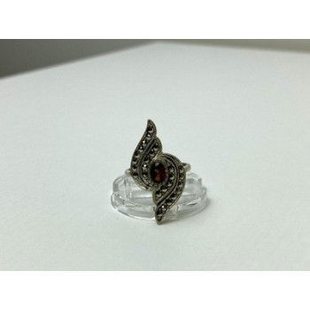 Vintage 925 Sterling Silver Garnet & Marcasites Ring Size 5.5