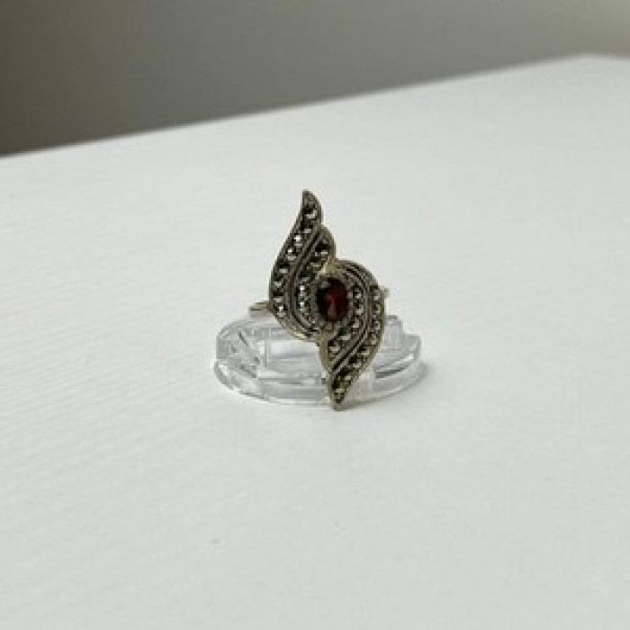 Vintage 925 Sterling Silver Garnet & Marcasites Ring Size 5.5